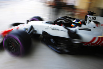 Romain Grosjean, Haas F1 Team VF-18, leaves the garage