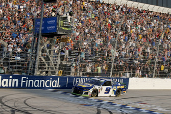 1. Chase Elliott, Hendrick Motorsports, Chevrolet Camaro NAPA Auto Parts