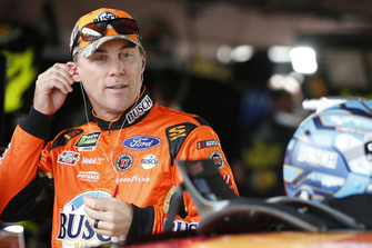 Kevin Harvick, Stewart-Haas Racing, Ford Fusion Busch Outdoors