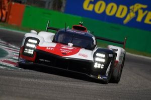 #8 Toyota Gazoo Racing Toyota GR010 - Hybrid: Sébastien Buemi, Kazuki Nakajima, Brendon Hartley