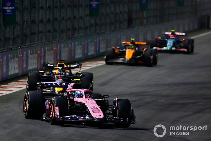 Pierre Gasly, Alpine A524, Max Verstappen, Red Bull Racing RB20, Lando Norris, McLaren MCL38