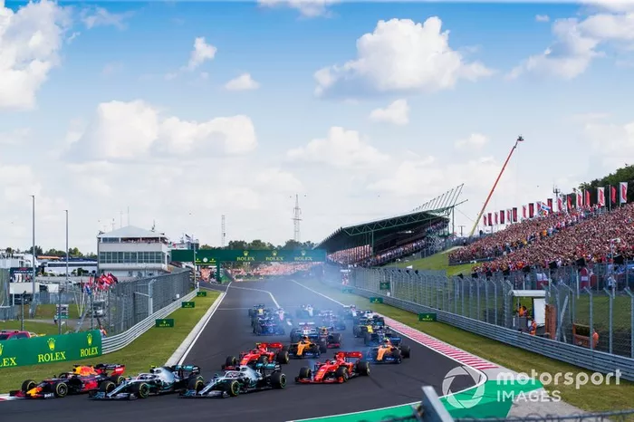 Max Verstappen, Red Bull Racing RB15, Valtteri Bottas, Mercedes AMG W10, Lewis Hamilton, Mercedes AMG F1 W10, Charles Leclerc, Ferrari SF90, Carlos Sainz Jr., McLaren MCL34, Sebastian Vettel, Ferrari SF90