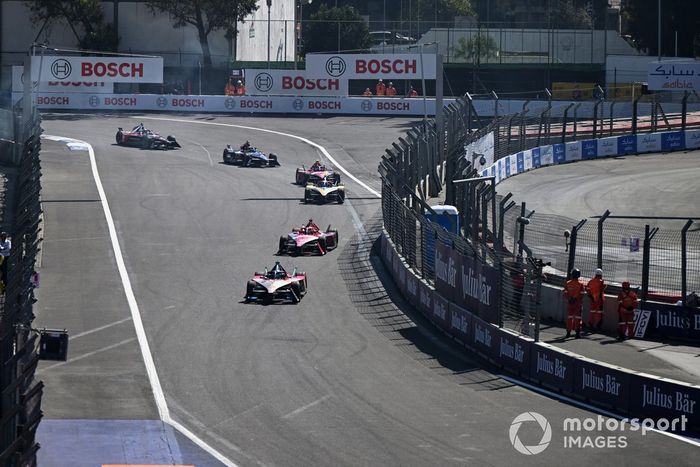 Lucas di Grassi, Mahindra Racing, Mahindra M9Electro, Jake Dennis, Andretti Autosport, Porsche 99 X Electric Gen3, Jake Hughes, McLaren, Nissan e-4ORCE 04