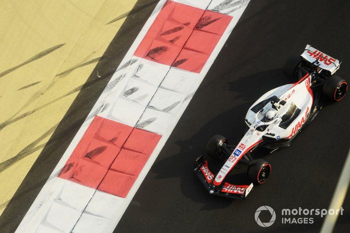 Nico Hulkenberg, Haas VF-22 