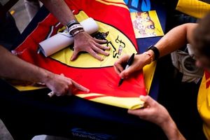 #83 AF Corse Ferrari 499P: Robert Kubica, Yifei Ye, Philip Hanson