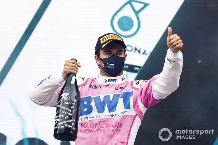 Podio: segundo lugar Sergio Pérez, Racing Point