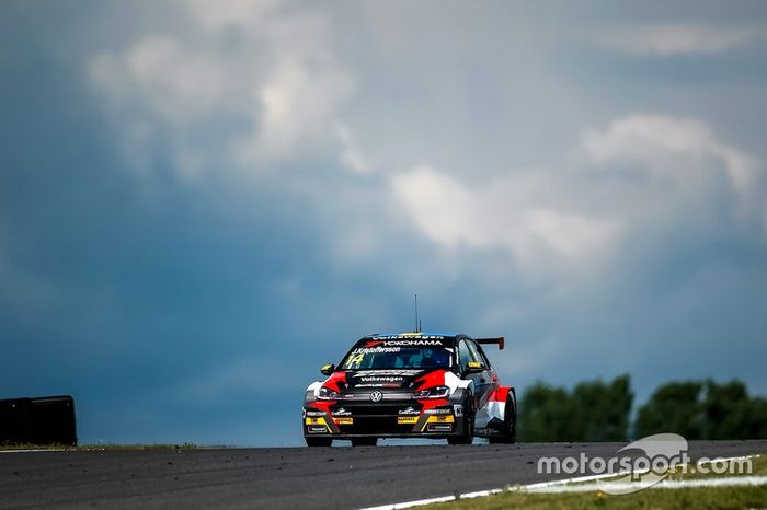 Johan Kristoffersson, SLR Volkswagen Volkswagen Golf GTI TCR