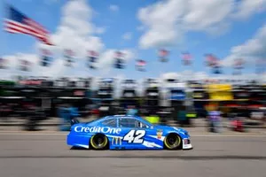 Kyle Larson, Chip Ganassi Racing, Chevrolet Camaro Credit One Bank