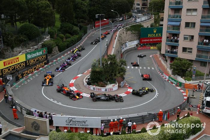 Max Verstappen, Red Bull Racing RB15, Sebastian Vettel, Ferrari SF90, Daniel Ricciardo, Renault R.S.19, Kevin Magnussen, Haas F1 Team VF-19, Pierre Gasly, Red Bull Racing RB15, y Carlos Sainz Jr., McLaren MCL34