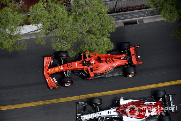Sebastian Vettel, Ferrari SF90, sorpassa Kimi Raikkonen, Alfa Romeo Racing C38