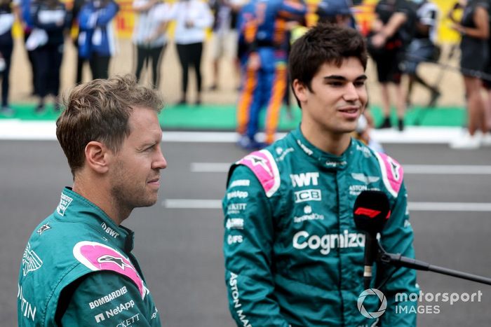 Sebastian Vettel, Aston Martin y Lance Stroll, Aston Martin antes de la presentación del coche de Fórmula 1 de 2022