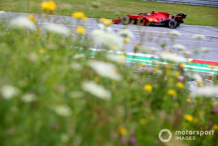 Carlos Sainz Jr., Ferrari SF21
