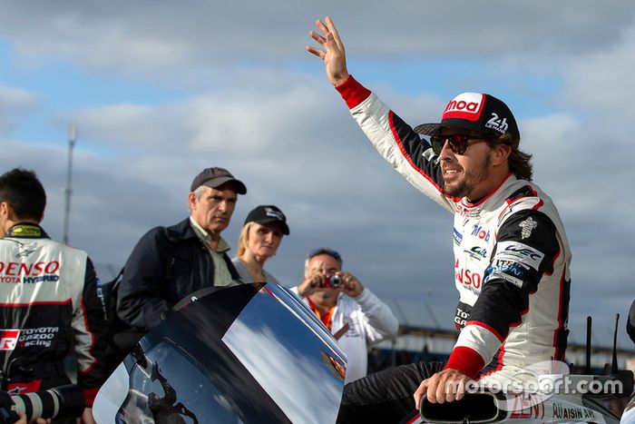 Ganador de la carrera #8 Toyota Gazoo Racing Toyota TS050: Fernando Alonso