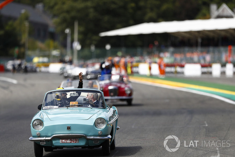 Carlos Sainz Jr., Renault Sport F1 Team, en el drivers parade