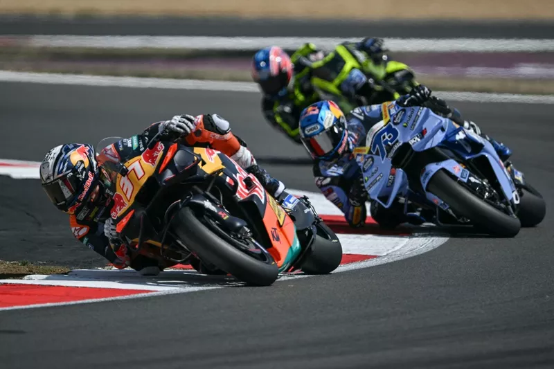 Pedro Acosta, Red Bull KTM Factory Racing, Alex Márquez, Gresini Racing