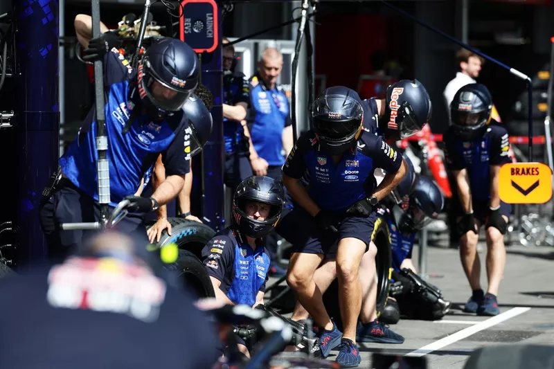 Arrêt au stand de Red Bull Racing