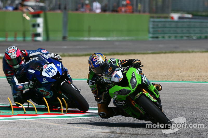 Kenan Sofuoglu, Kawasaki Puccetti Racing; Lucas Mahias, GRT Yamaha Official WorldSSP Team