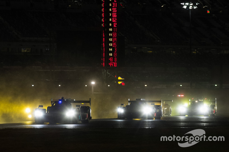 #10 Wayne Taylor Racing Cadillac DPi: Ricky Taylor, Jordan Taylor, Max Angelelli, Jeff Gordon