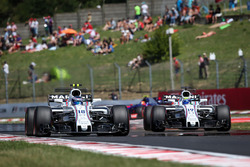 Lance Stroll, Williams FW40 et Felipe Massa, Williams FW40