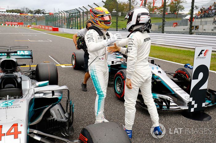 Pole para Lewis Hamilton, Mercedes AMG F1, segundo, Valtteri Bottas, Mercedes AMG F1