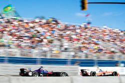 Jose Maria Lopez, DS Virgin Racing, Nick Heidfeld, Mahindra Racing