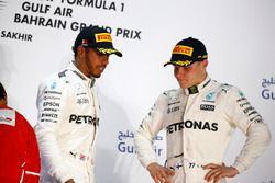 Podium: segundo, Lewis Hamilton, Mercedes AMG F1, tercero, Valtteri Bottas, Mercedes AMG F1