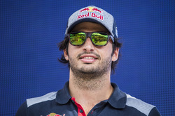 Карлос Сайнс-мол., Scuderia Toro Rosso