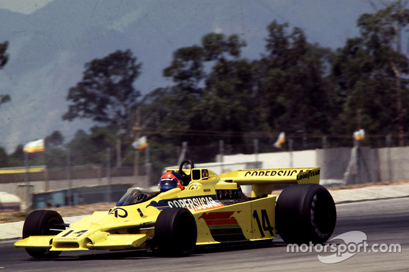 Naquela temporada, a Copersucar fazia uso do modelo F5A, que era uma atualização do carro do ano anterior, o F5. Foi o carro de maior sucesso da equipe na F1.