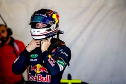 Niko Kari, Arden International