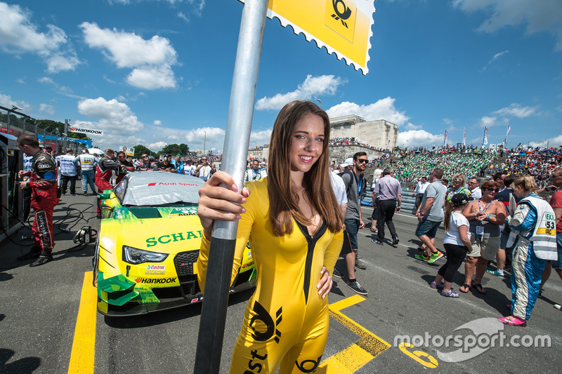 Gridgirl von Mike Rockenfeller, Audi Sport Team Phoenix, Audi RS 5 DTM