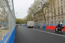 Ligne droite entre les virages 1 et 2