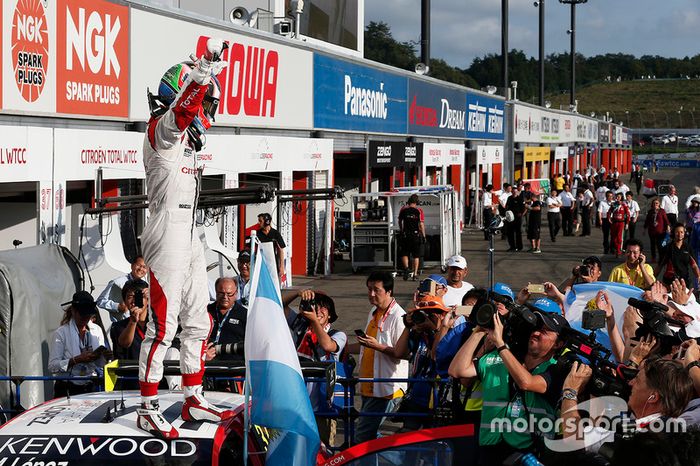 Campeón José María López, Citroën World Touring Car Team, Citroën C-Elysée WTCC