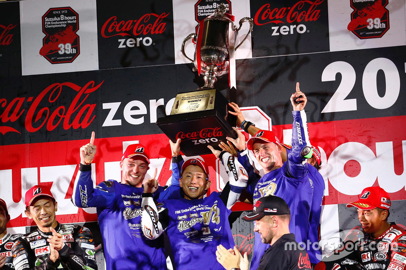 Podio: i vincitori #21 Yamaha Factory Racing Team: Katsuyuki Nakasuga, Pol Espargaro, Alex Lowes