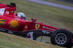 Себастьян Феттель, Ferrari, тестує шини Pirelli зразку 2017 року