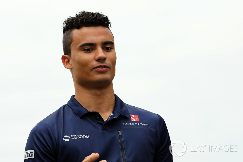 Pascal Wehrlein, Sauber walks the track