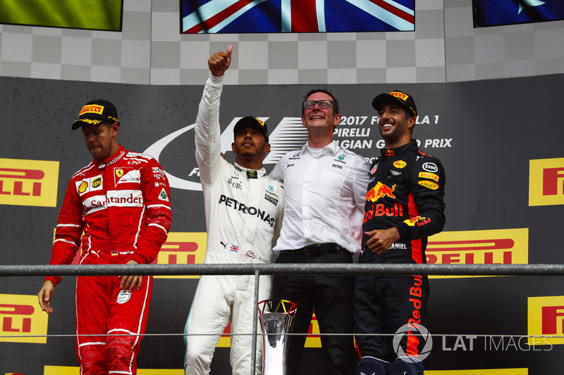 Podium: second place Sebastian Vettel, Ferrari, Race winner Lewis Hamilton, Mercedes AMG F1, Andrew Shovlin, Chief Race Engineer, Mercedes AMG F1, third place Daniel Ricciardo, Red Bull Racing