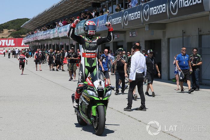 El ganador Jonathan Rea, Kawasaki Racing