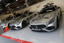 Safety cars and Medical cars