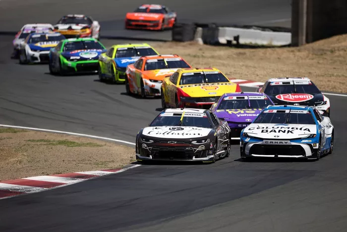 Chase Briscoe, Joe Gibbs Racing, Carson Hocevar, Spire Motorsports