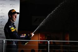 Daniel Ricciardo Red Bull Racing festeja en el podio