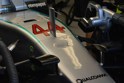 Пошкоджений ніс Mercedes AMG F1 W07 Hybrid Льюїса Хемілтона