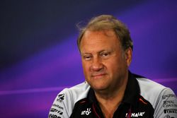 Robert Fernley, Sahara Force India F1 Director Adjunto del equipo en la Conferencia de prensa FIA