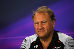 Robert Fernley, Sahara Force India F1 afgevaardigd teambaas in de persconferentie