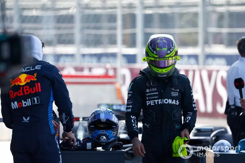 Lewis Hamilton, Mercedes-AMG F1 Team, au Parc Ferme après les qualifications
