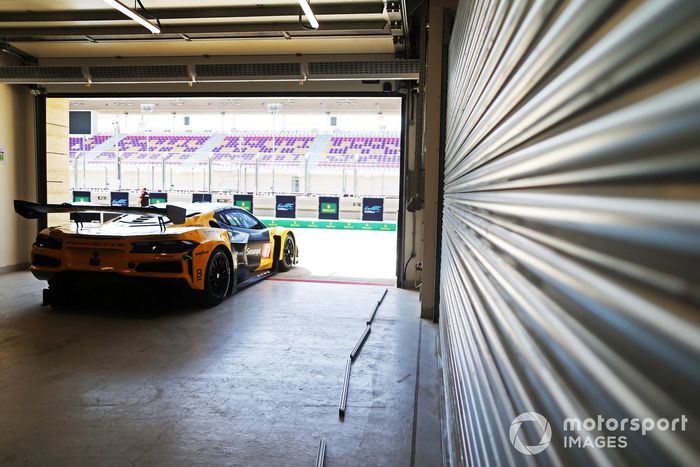 #81 TF Sport Corvette Z06 LMGT3.R: Tom Van Rompuy, Rui Andrade, Charlie Eastwood