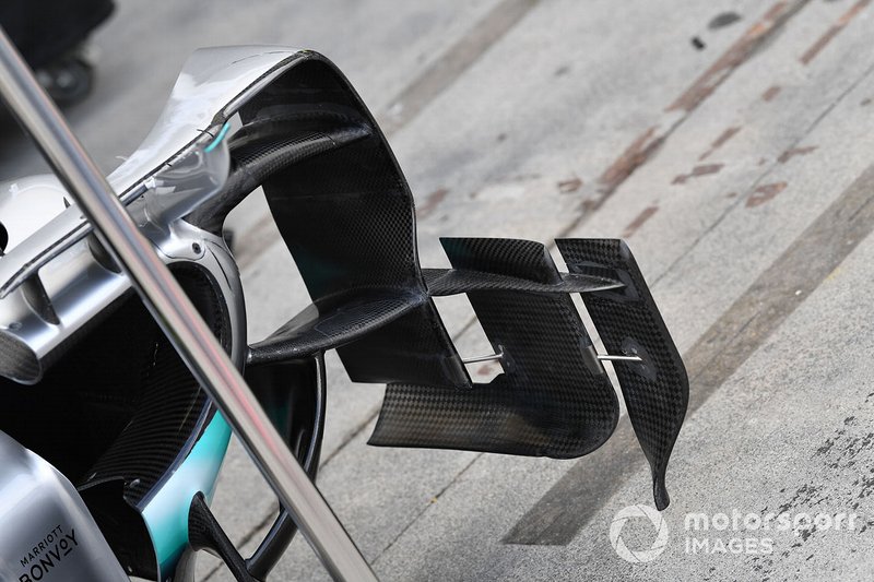 Mercedes AMG F1 W10 parçaları