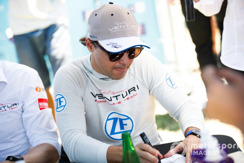 Felipe Massa, Venturi Formula E signs autographs