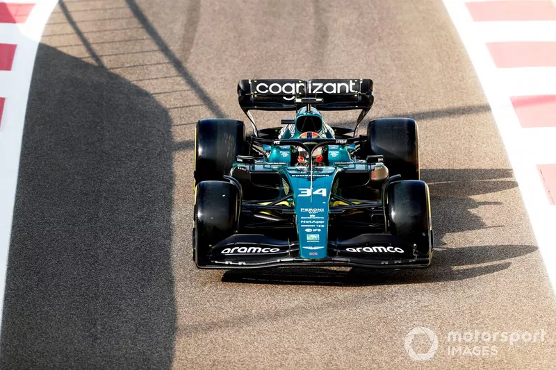 Felipe Drugovich, Aston Martin AMR22