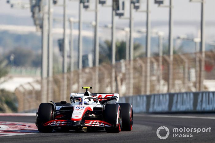 Mick Schumacher, Haas VF-22