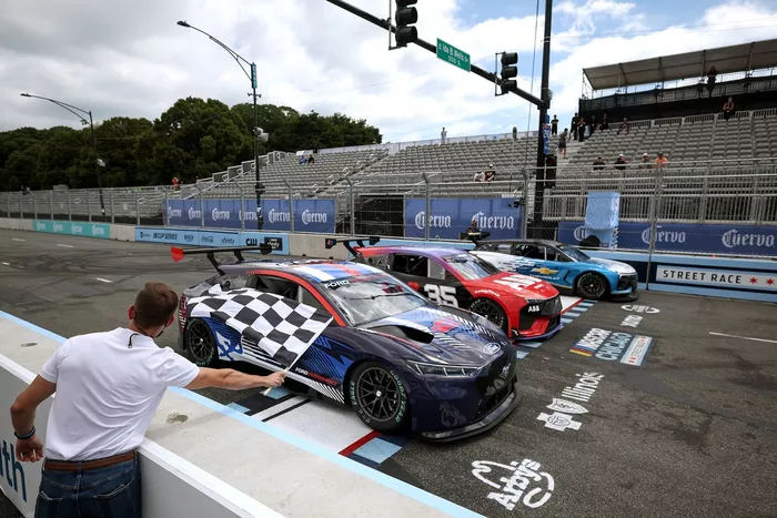 Nascar electric cars